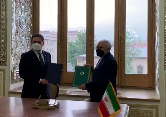 امضای سند همکاری‌های میان وزارتخانه‌های امور خارجه ایران و صربستان