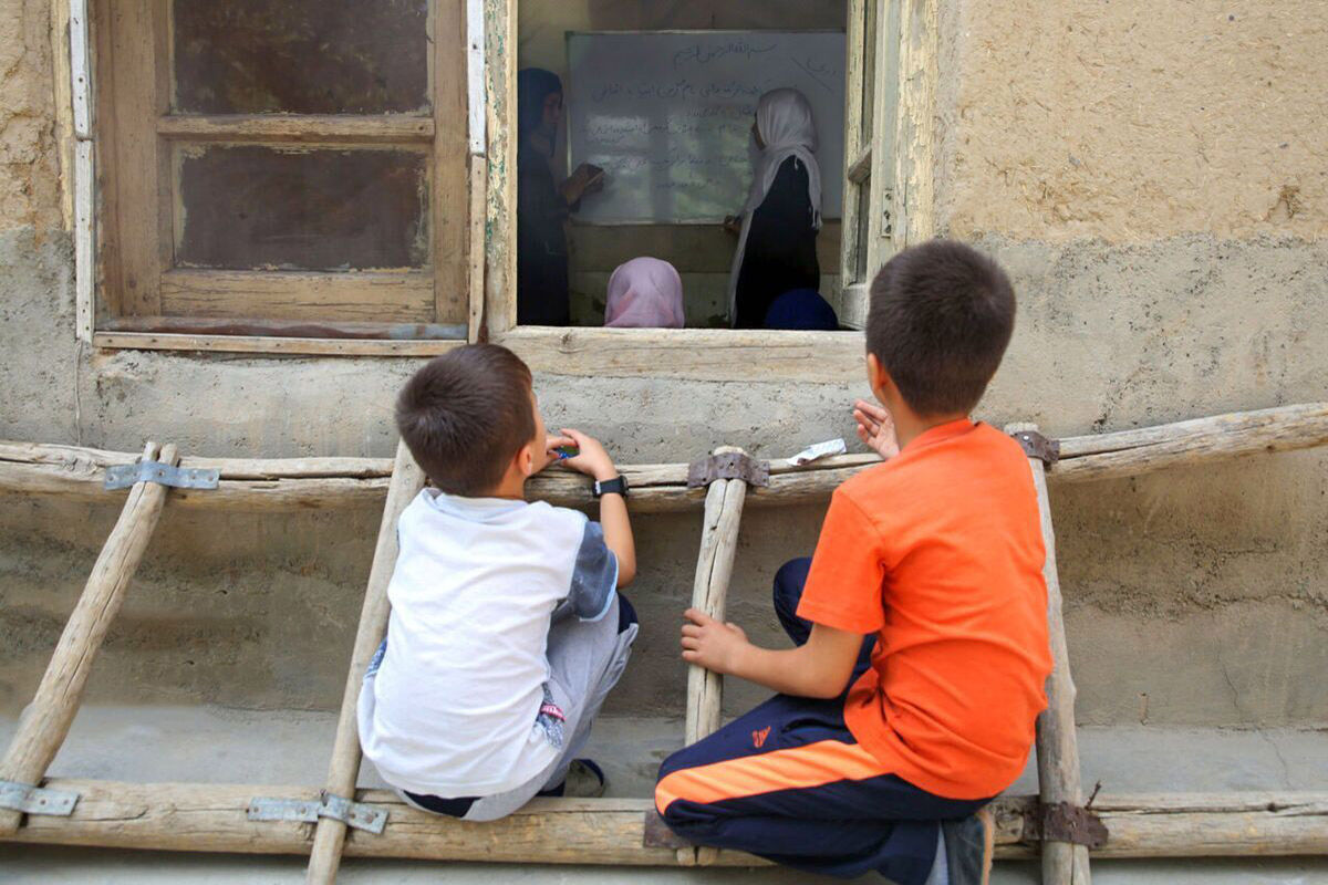 فقر و نابرابری در مدارس/ کودکانی که نمی‌دانند معلم کیست+ فیلم
