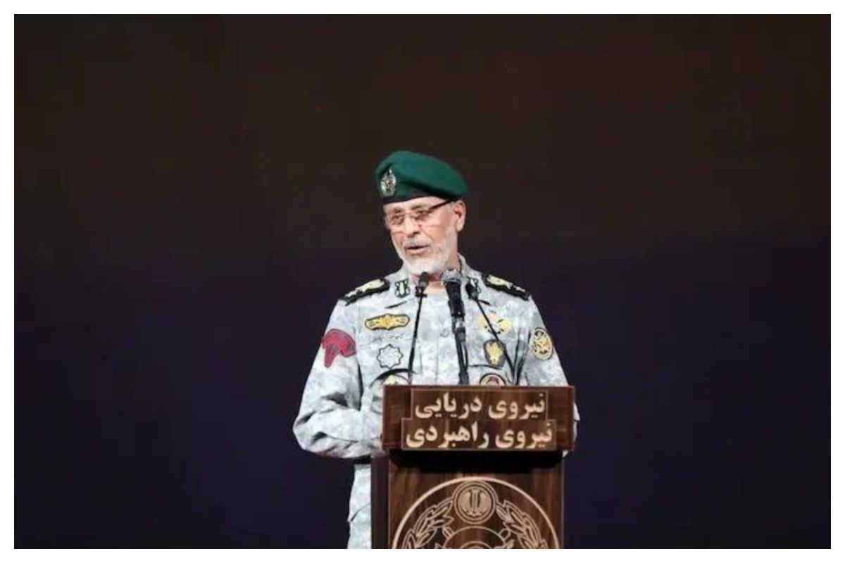 دریادار سیاری: در جنگ تحمیلی انسجام ملت ایران بیشتر شد / ملت ما معرفت خود را به انقلاب اسلامی نشان داد