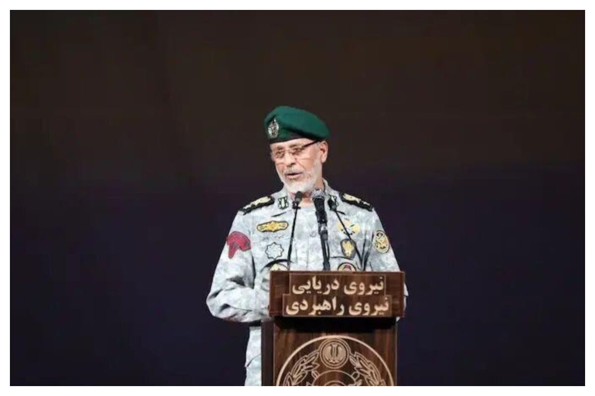 دریادار سیاری: در جنگ تحمیلی انسجام ملت ایران بیشتر شد/ ملت ما معرفت خود را به انقلاب اسلامی نشان داد