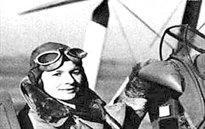 اولین خلبان زن ایران
