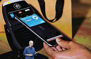 اپل جای کارت‌های اعتباری را می‌گیرد