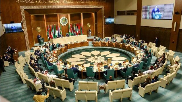 یک ماه پس از وزیر خارجه روسیه نماینده اوکراین به اتحادیه عرب رفت