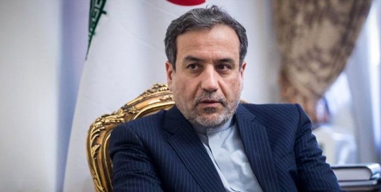عراقچی اعلام کرد: مخالفت ایران با هرگونه حضور نظامی خارجی در خلیج فارس