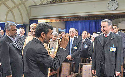 وزرای ورزشی کشورهای اسلامی دیروز با احمدی‌نژاد دیدار کردند