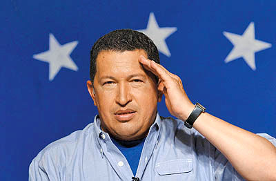 چاوز قصد دارد بانک اسپانیایی را ملی کند