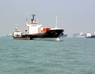 توقیف سه کشتی ایرانی در سنگاپور