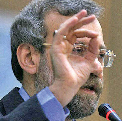 انتقاد لاریجانی از مواضع برخی مسوولان عرب در قبال ایران