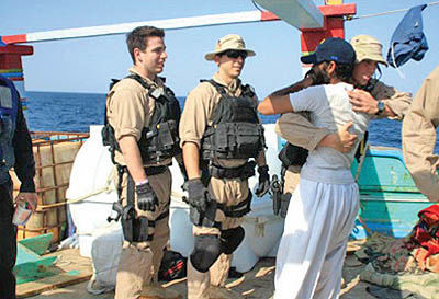 جزئیات نجات 13 ماهیگیر ایرانی توسط نیروی دریایی آمریکا