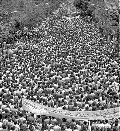 کسبه خرده‌پا در معرض نابودی