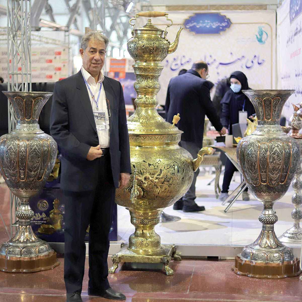 صنایع دستی از ویترین به سبد خرید برسد
