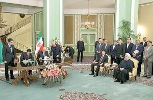 استقبال رسمی روحانی از روسای کشورهای گازی