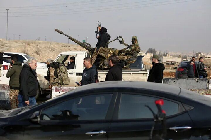 درگیری در سوریه بالا گرفت/ مواضع عناصر الجولانی هدف حمله قرار گرفت