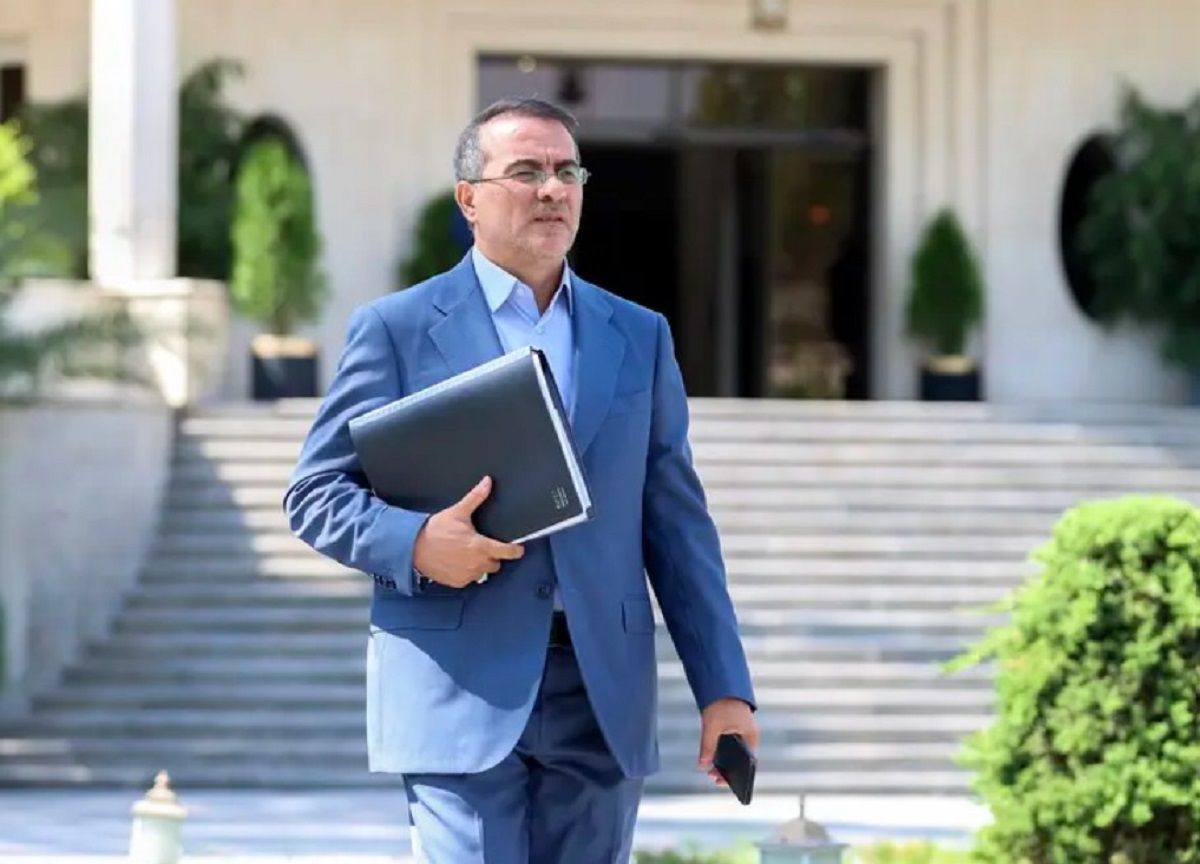 کاهش 15 درصدی نیروی انسانی شدنی است؟/ توضیحات رئیس سازمان اداری و استخدامی را بشنوید + فیلم