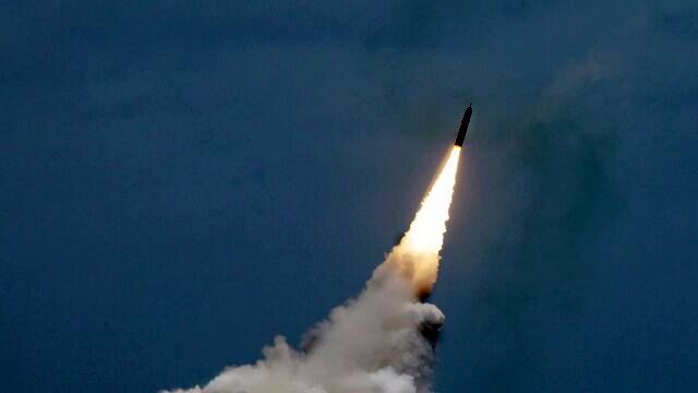 فرانسه یک موشک هسته‌ای جدید را عملیاتی کرد+ جزئیات