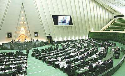 مجلس به یک فوریت لایحه افزایش مرخصی زایمان رای مثبت داد