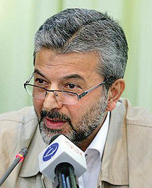 وزیر علوم: ارز دانشجویی حذف نمیشود