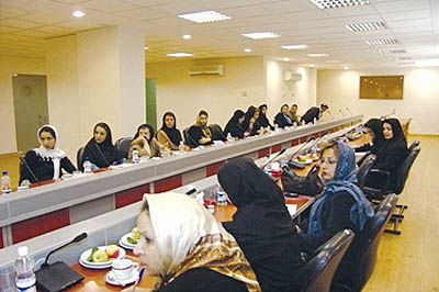 نخستین نشست شورای بانوان بازرگان اتاق تهران در سال 87 برگزار شد