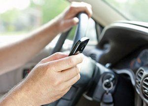 روش آمریکا برای جلوگیری از کارکردن با موبایل حین رانندگی