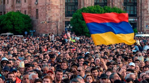ضرب الاجل استعفا برای نخست وزیر ارمنستان
