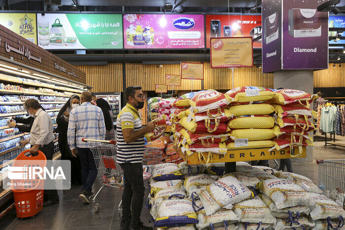 ریزش قیمت برنج خارجی در بازار/ قفسه‌های روغن دوباره پُر شد
