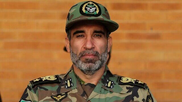 فرمانده نیروی زمینی ارتش: تمامی تحرکات دشمنان در مرزهای کشور لحظه به لحظه رصد می‌شود/ هرگونه تهدیدی را در نطفه خفه می کنیم