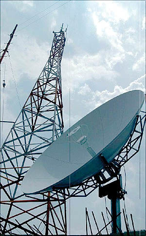 مجلس به فوریت طرح خرید ماهواره مستقل پخش برنامه‌های تلویزیونی رای داد