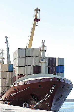 آزاد‌سازی پله‌ای صادرات محصولات پتروشیمی