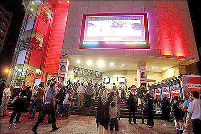 بازار شبانه سینما در رمضان