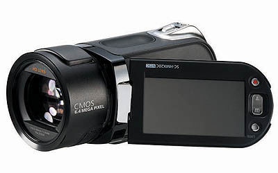 دوربین فیلمبرداری کوچک با نمایشگر لمسی