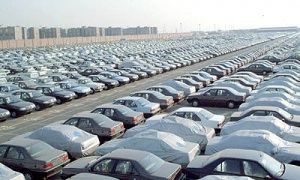 دشواری‌های خرید خودرو در ایران