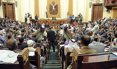 بالا گرفتن جنگ قدرت در مصر در پی تشکیل جلسه پارلمان