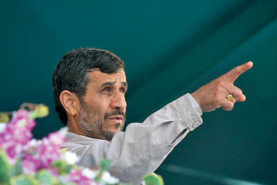 دفاع قاطع احمدی‌نژاد از طرح یارانه نقدی