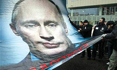 تظاهرات ده‌ها هزار نفر در روسیه