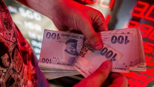 لیر دوباره پایین می‌آید؟