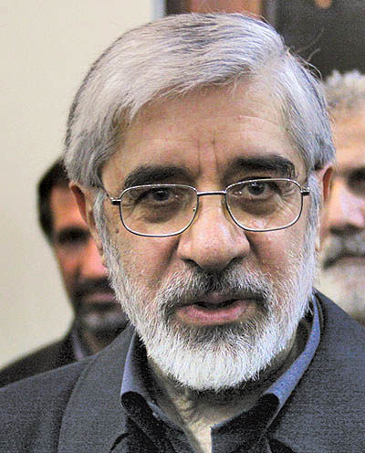 میرحسین موسوی در جشنواره تجسمی فجر