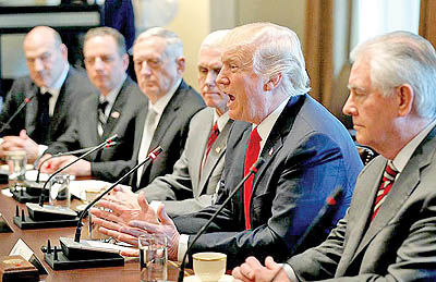 سایه سنگین نظامی‌ها در کاخ سفید