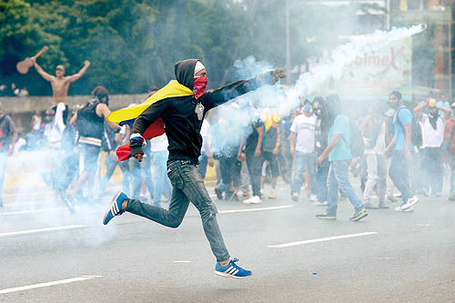تشدید پس‌لرزه‌های بحران اقتصادی در ونزوئلا