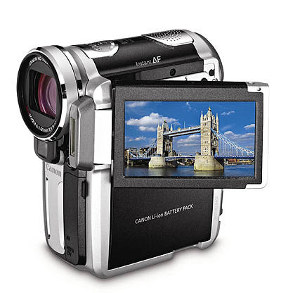 دوربین فیلمبرداری با قابلیت‌های کاربردی