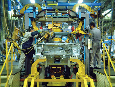 کارنامه تولید خودروسازان در سال 90