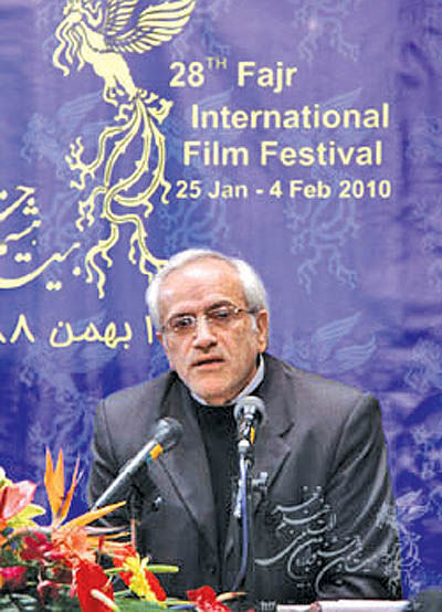 حامیان مالی جشنواره فیلم فجر باید به وعده‌هایشان عمل کنند
