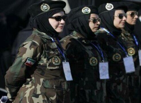 زنان کلاه کج ارتش ایران را ببینید +عکس