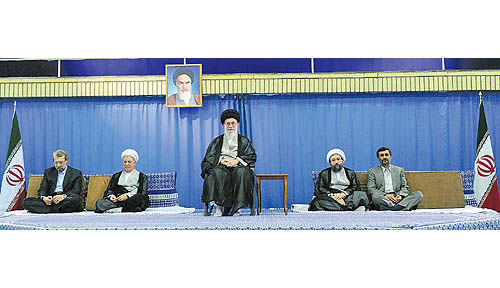 ایران پرچمدار اتحاد و عزت ملت‌های مسلمان است