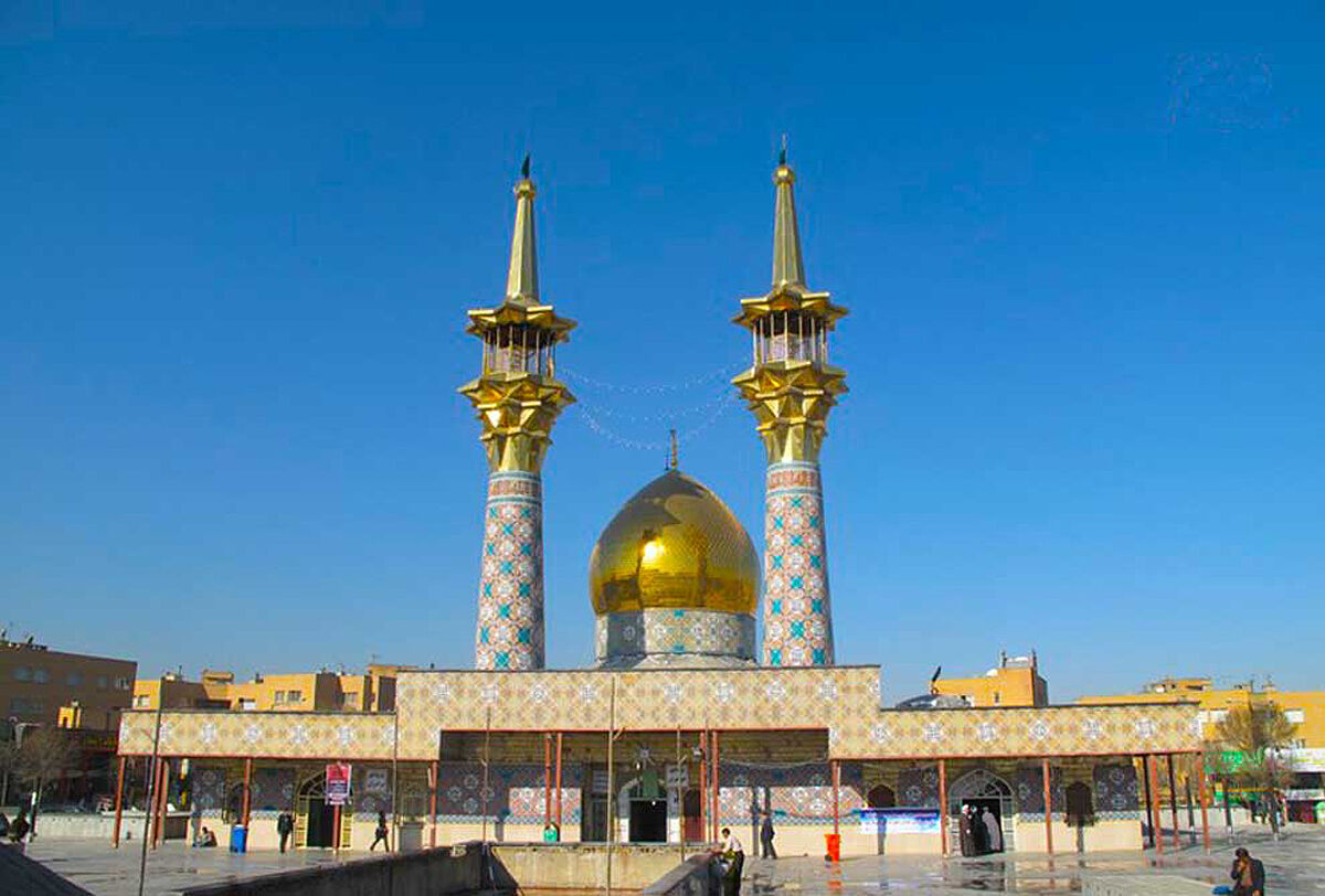 تجلیل از هیات امنا و خادمین بقاع متبرکه در همدان
