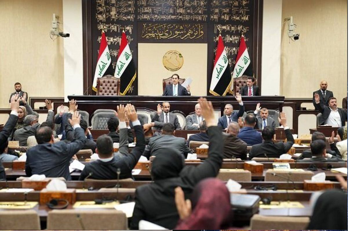 جزئیات تازه از انتخابات پارلمان عراق / یکی از نامزدها انصراف داد