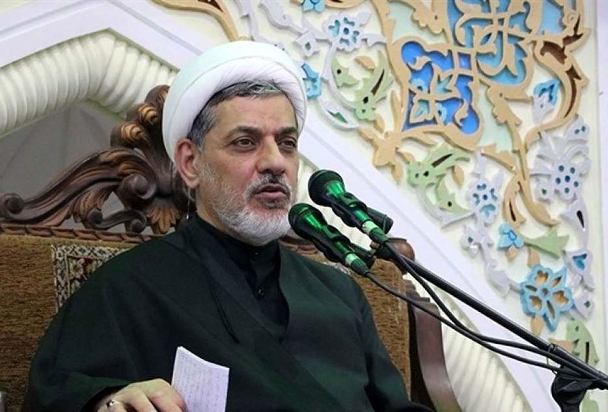 دینداری به زور نمی‌شود/ نباید دین خود را به دنیا بفروشیم!