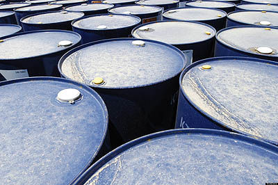 رکورد معکوس نفت جهانی