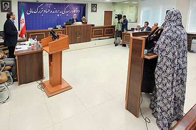 محاکمه ۴ متهم زن فساد بزرگ بانکی