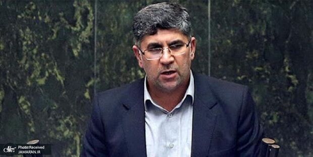 انتقاد نماینده مجلس از رئیسی/  ادعای دولت در مهار بیکاری صحت ندارد؛ شما کدام تورم را مهار کردید؟
