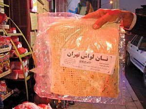 از خوردن نان های بسته بندی با نام لواش تهران پر هیز کنید